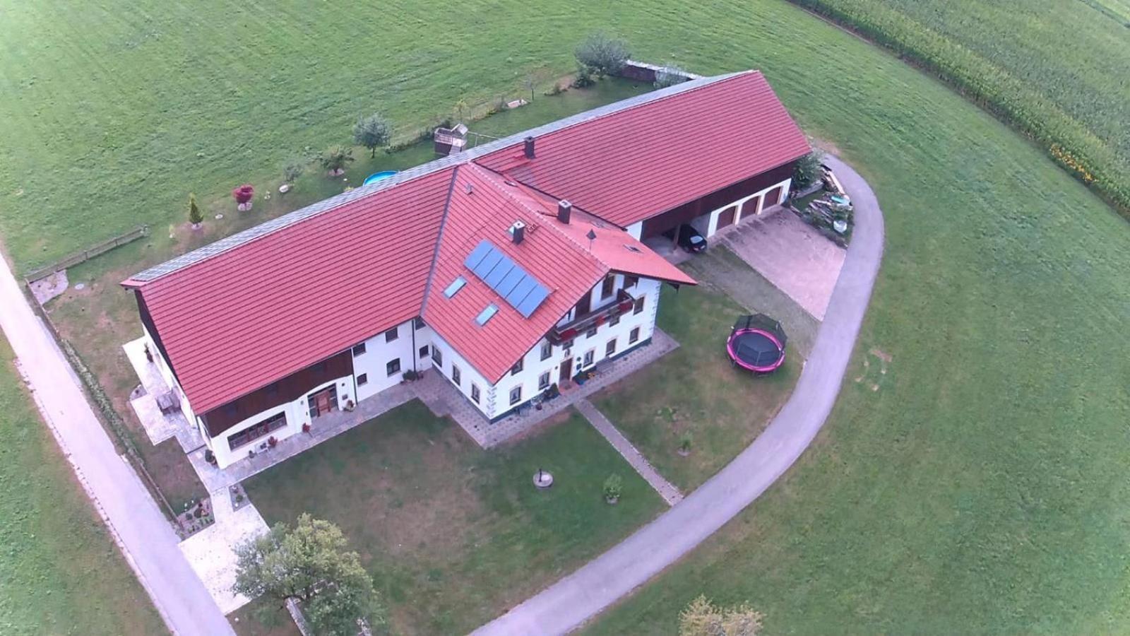 Ferienwohnung Glueck Saaldorf-Surheim Exterior foto